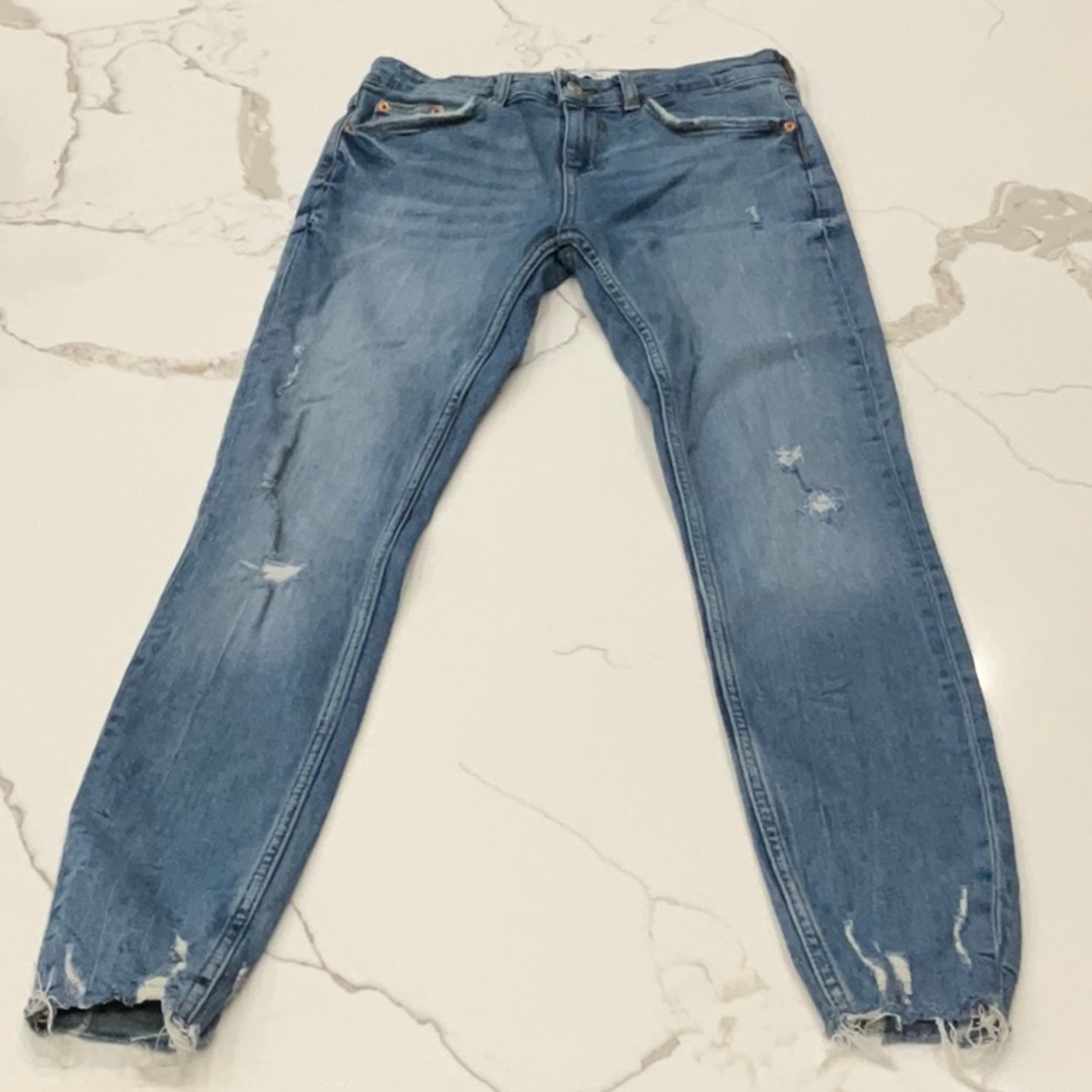 Zara jeans size 4